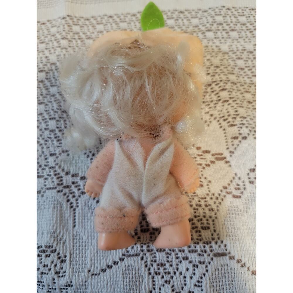 Vintage 1979 American Greetings Strawberry Shortcake Apricot Doll - Picture 2 of 2